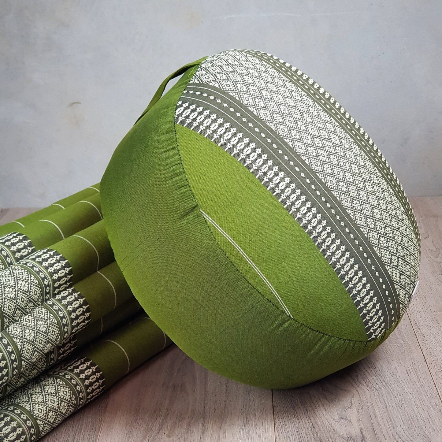 Handmade Zafu & Zabuton Meditation Set – Organic Kapok Round Cushion and Mat for Posture Support
