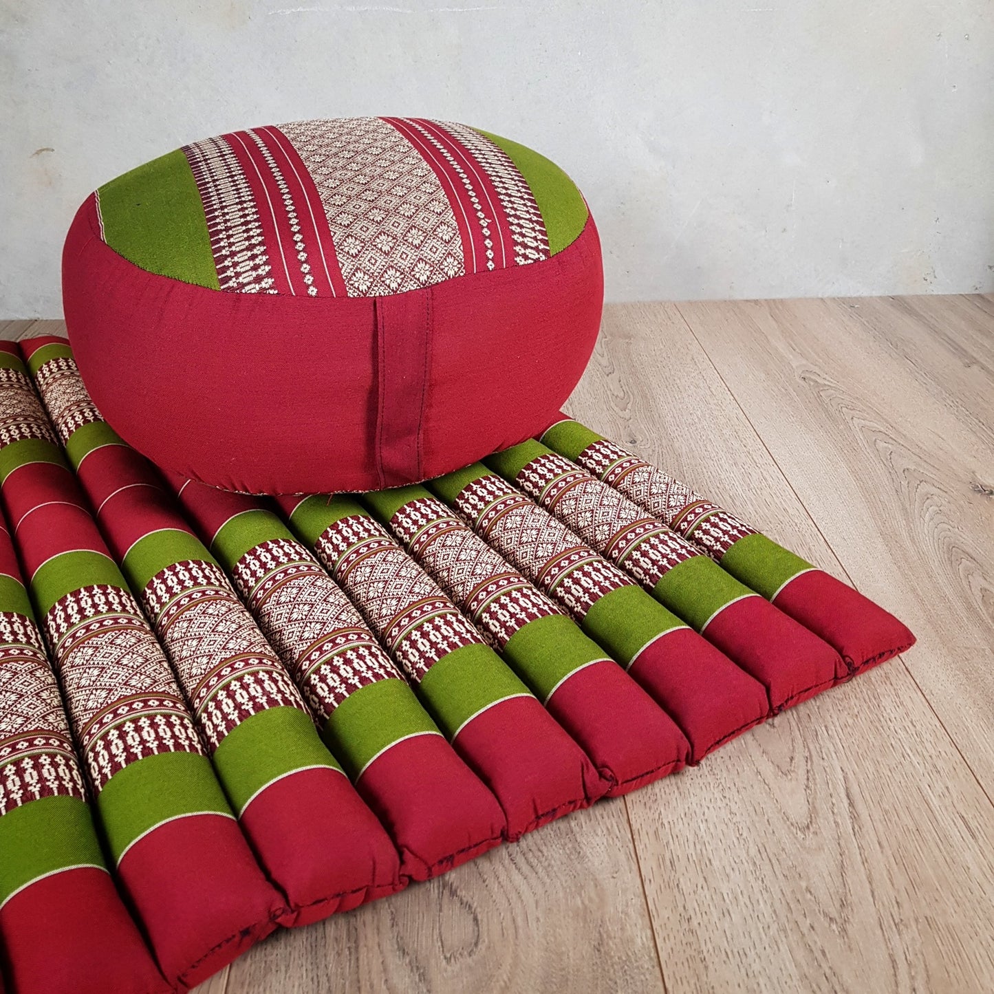 Handmade Zafu & Zabuton Meditation Set – Organic Kapok Round Cushion and Mat for Posture Support