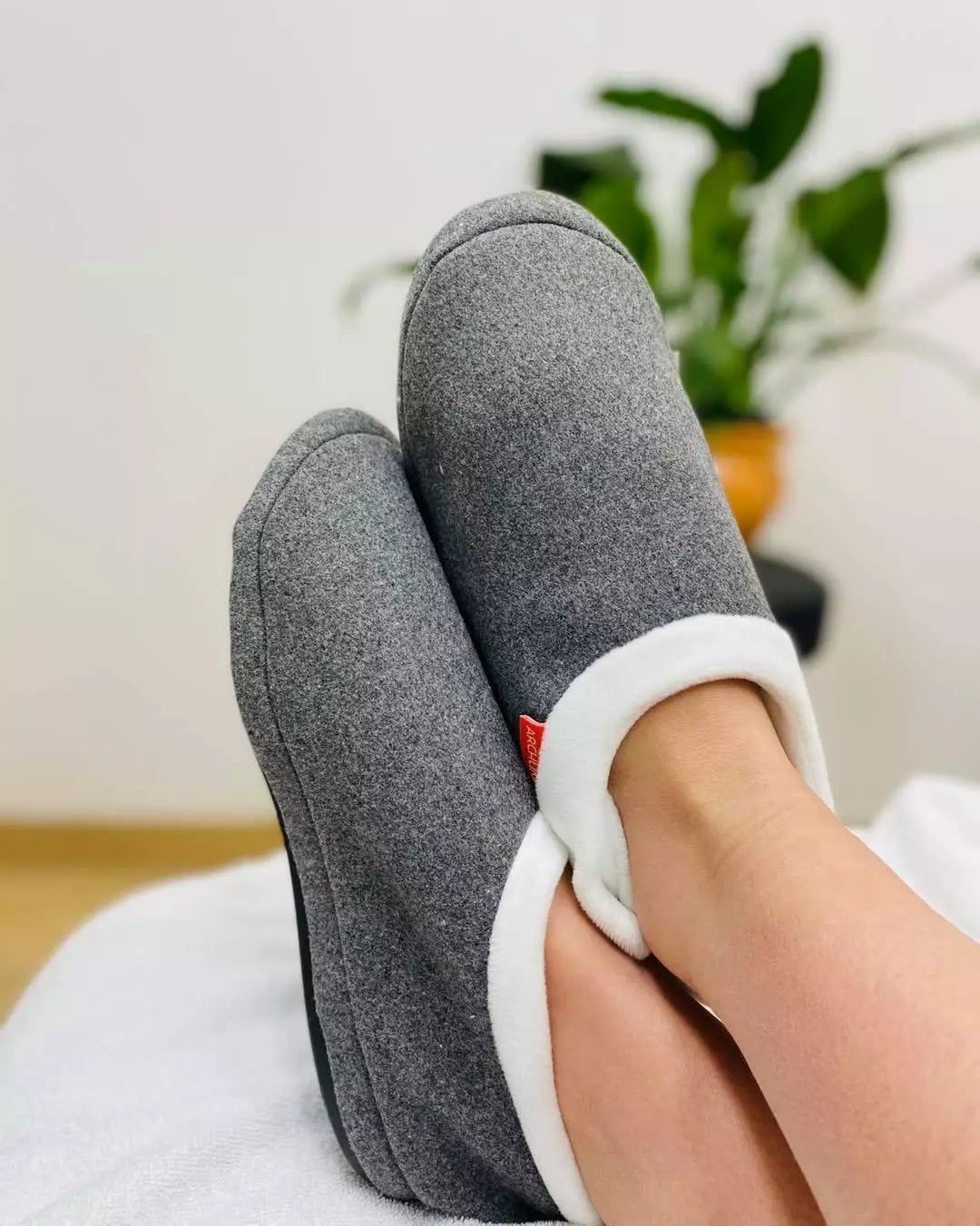 Archline Orthotic Slippers - Slip On Scuffs Grey