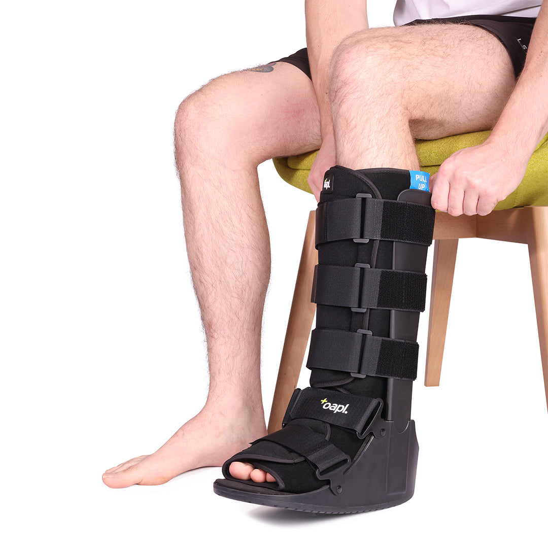 OAPL Standard Moon Boot Walker Tall 17" Cam Walker