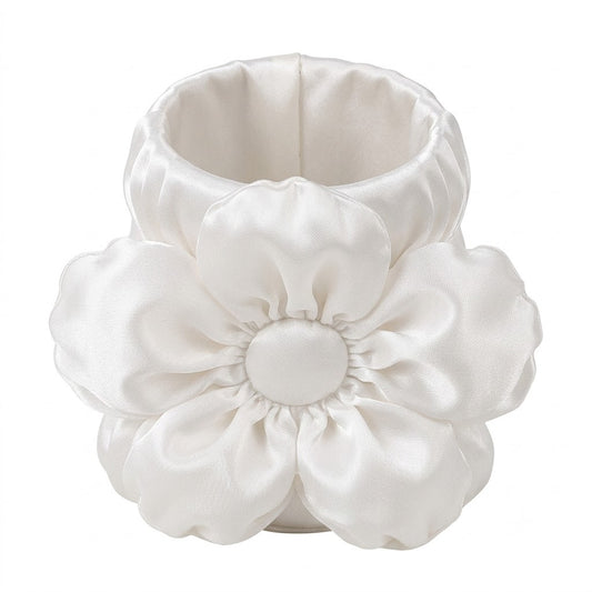 3D printed silk flower pen holder, white silk