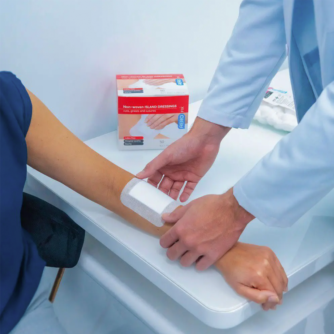 AeroFix Adhesive Dressing Island for Secure Wound Care 9cm x 10cm