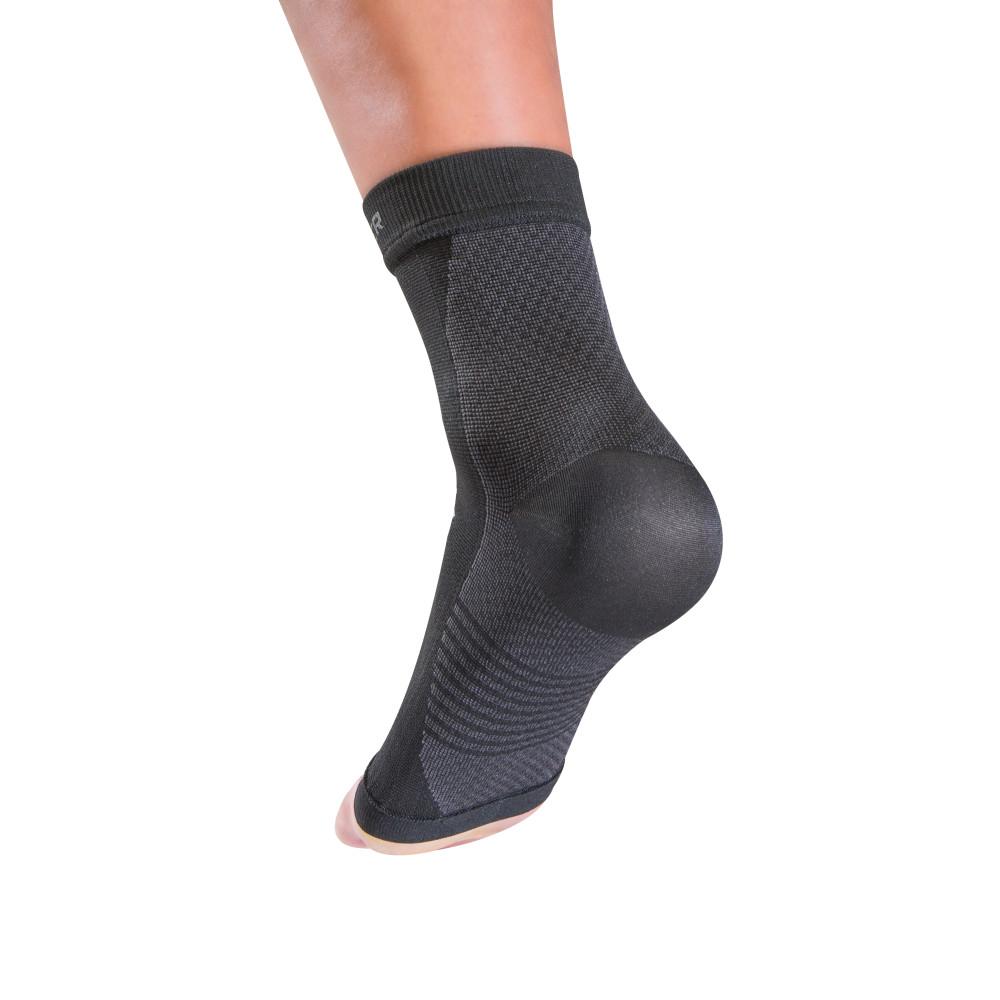 Mueller Omniforce Plantar Fasciitis Sock – Optimal Arch & Heel Compression Support for Comfort & Pain Relief
