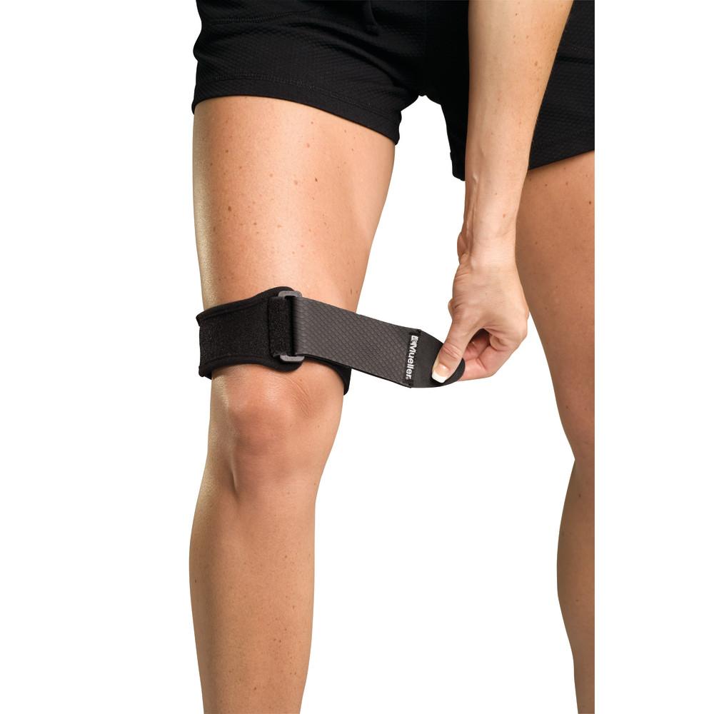 Mueller ITB Strap OSFM Black - Relieve Iliotibial Band Syndrome, Tendinitis & Knee Pain