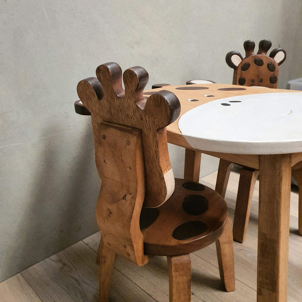 Giraffe Kids Table & Chairs Set – Handmade Solid Hardwood