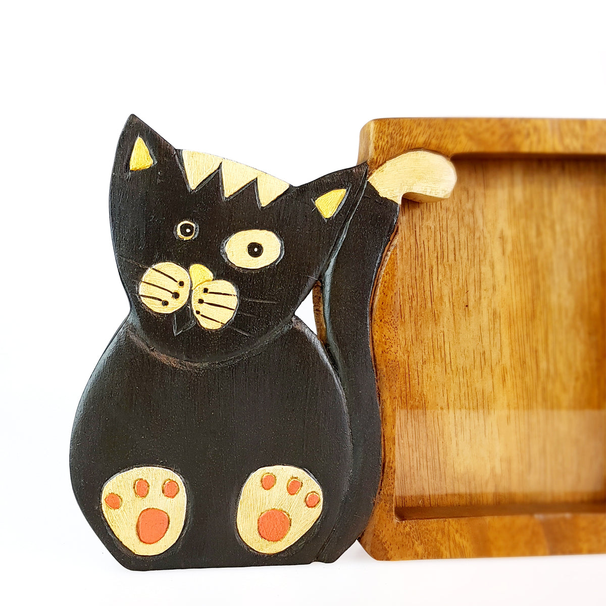 Hand-carved cat 6x4 wooden photo frame in solid Raintree wood