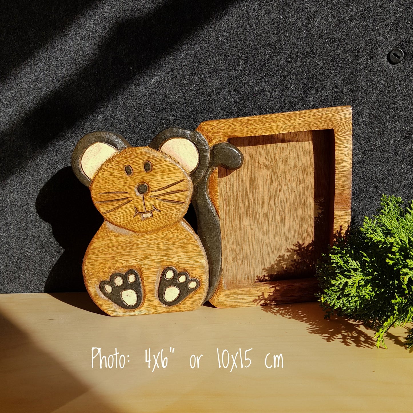 Hand-carved mouse 6x4 wooden photo frame in solid Raintree wood