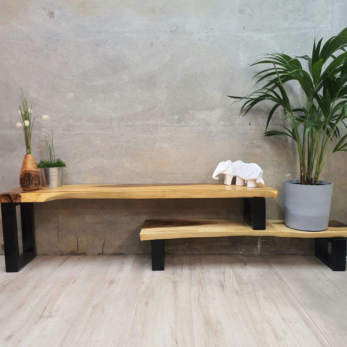 Live Edge Adjustable Timber TV Unit 1.6–2.5 m | Hardwood Entertainment Console