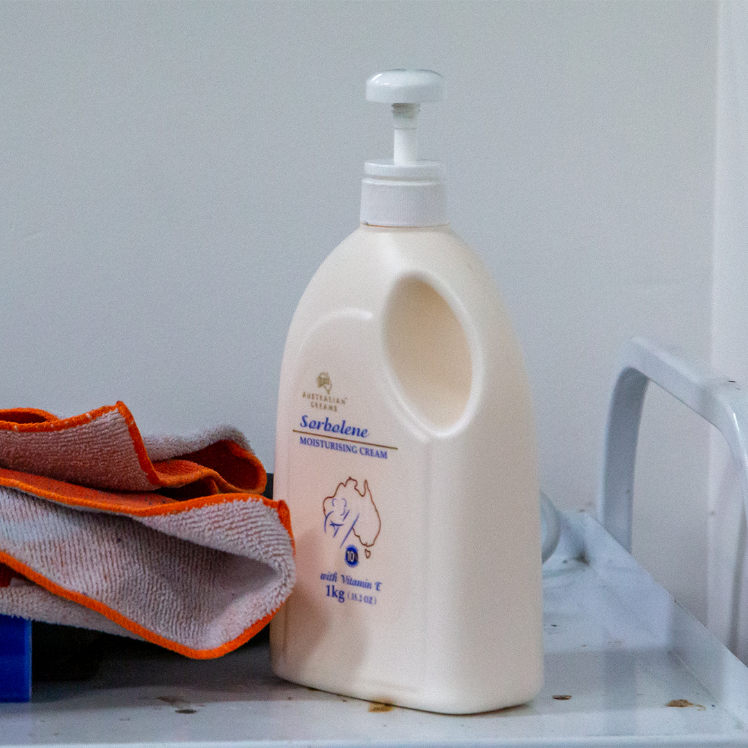 Sorbolene Moisturising Cream with Glycerin - Sensitive and Dry Skin, Australian-Made Skincare