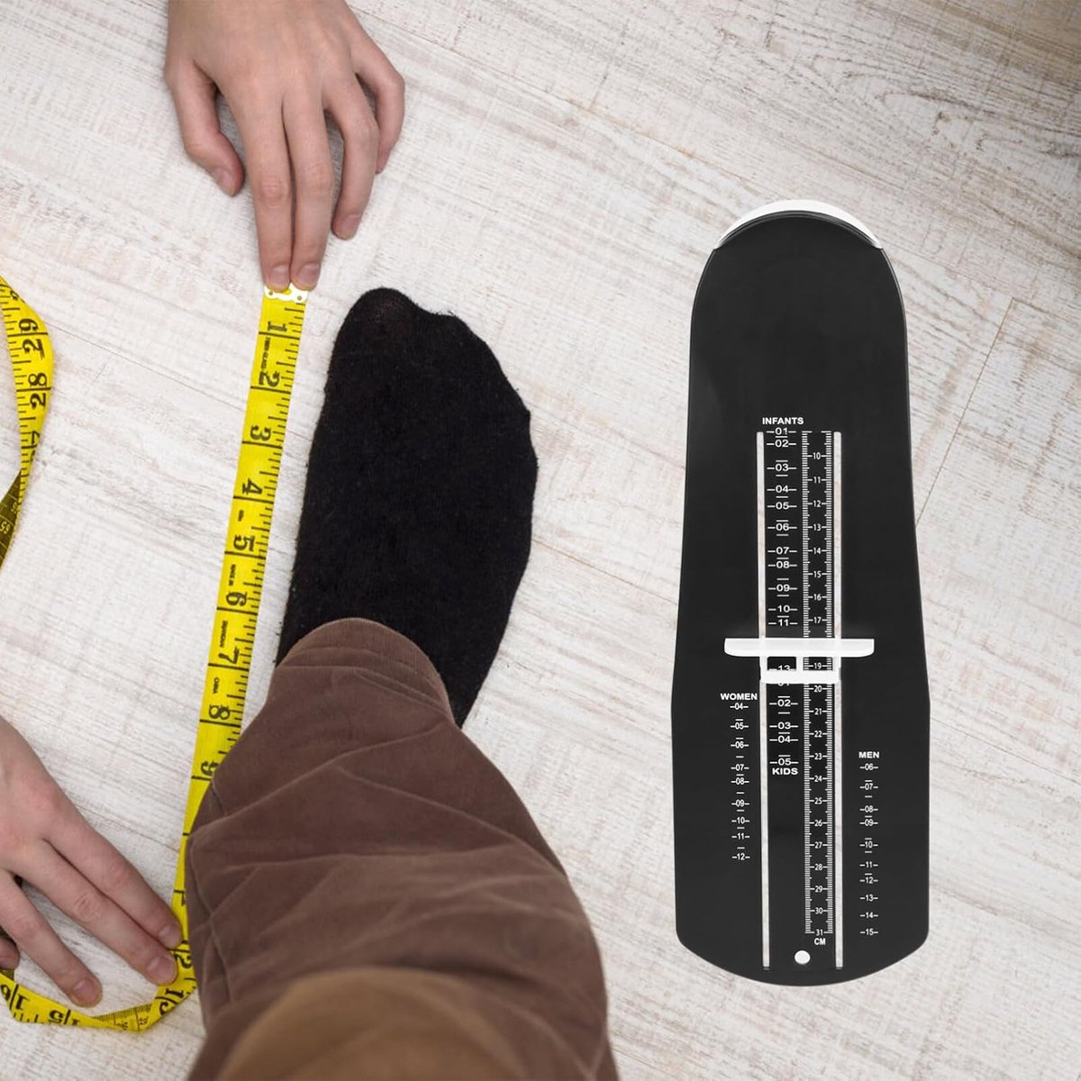 Shoe Size Meter - Foot Measuring Tool - Measuring Feet - Universal Measuring System - Child Shoe Size Meter - Shoe Measuring Tool - Measurement - Children and Adults - Find the Perfect Fit - Measurement Chart - Up to 31 cm - Shoe Size 19 - 48 - Black