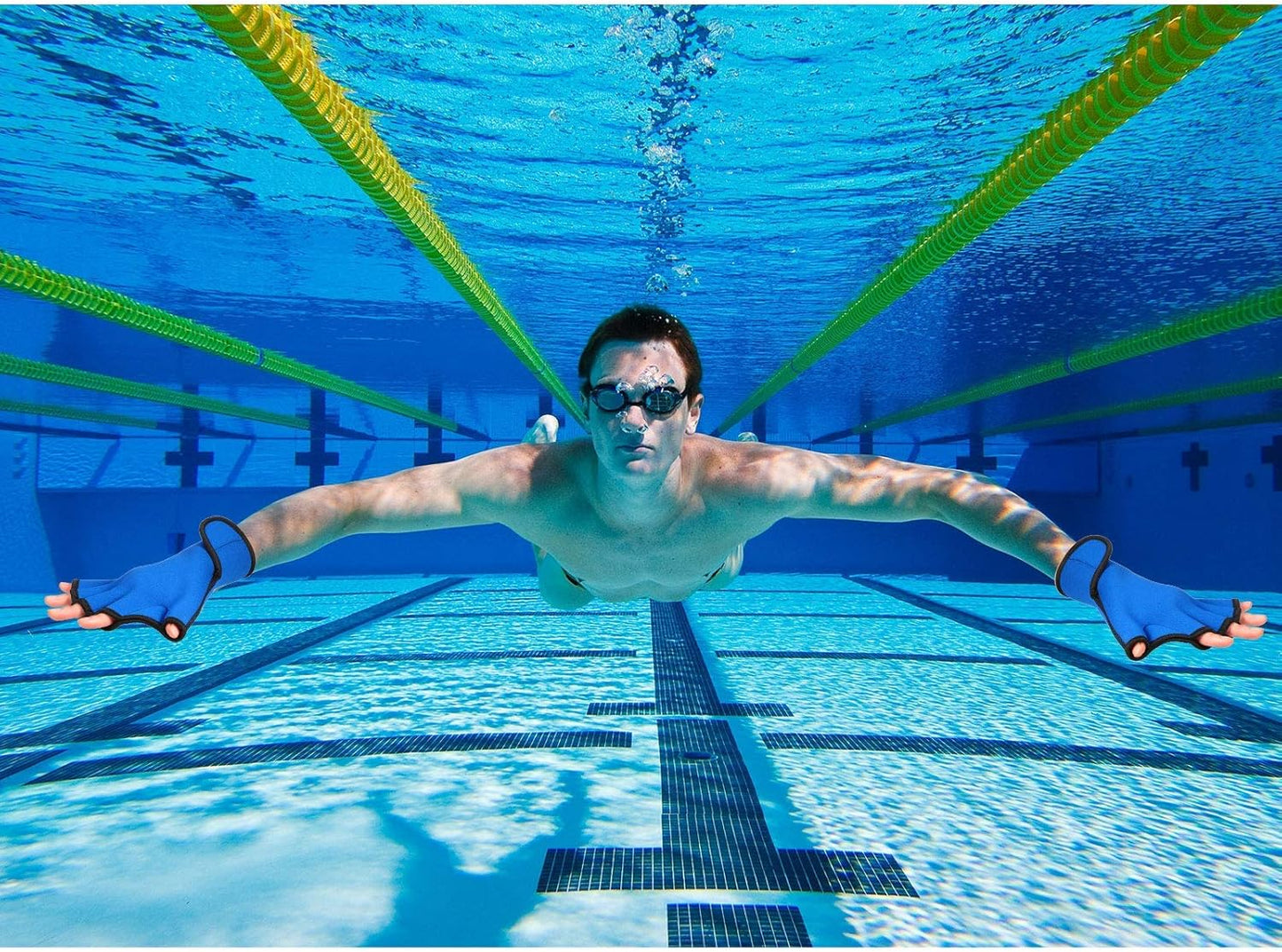 2 Pairs Swimming Gloves Swim Training Gloves Neoprene Gloves Webbed Fitness Water Resistance Training Gloves for Swimming Diving with Wrist Strap