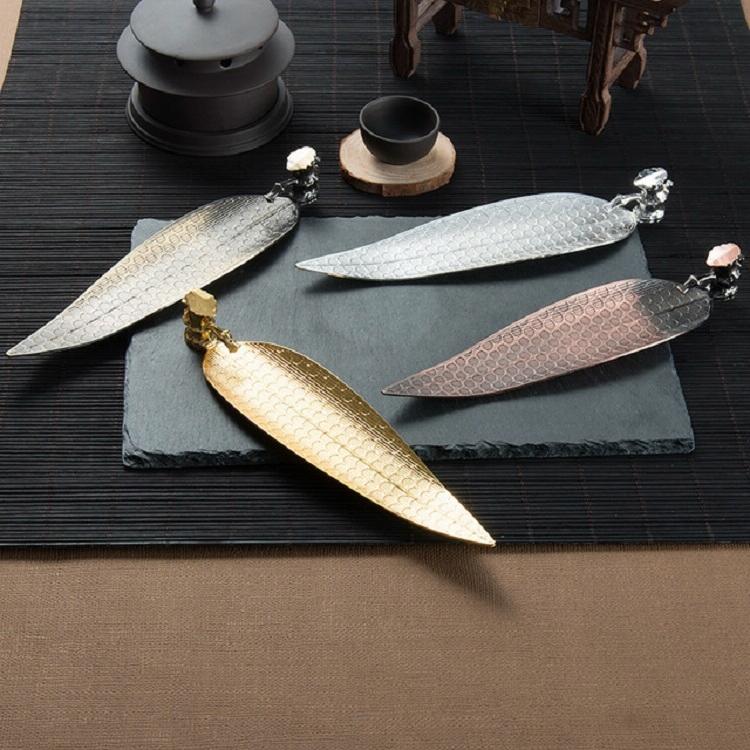 Large Sandalwood Incense Sticks with Leaf Ornaments - Bronze