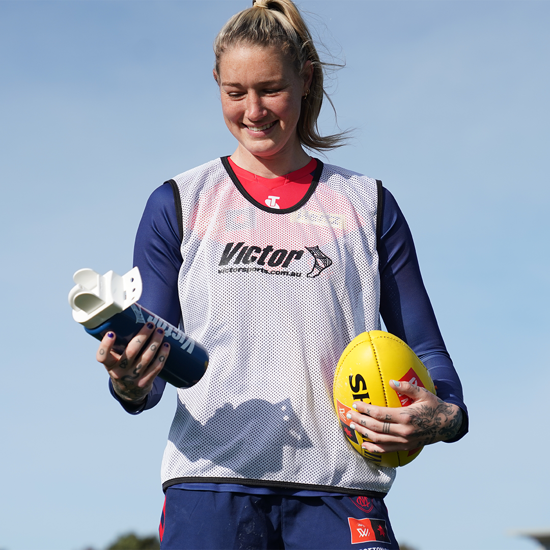 Victor Drink Bottle Chin Rest - 1 Litre